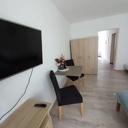 Spi V Kuklenach Apartment Hradec Kralove Exterior photo